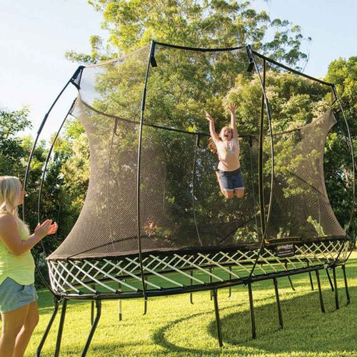 children playing on springfree 13ft x 8ft 